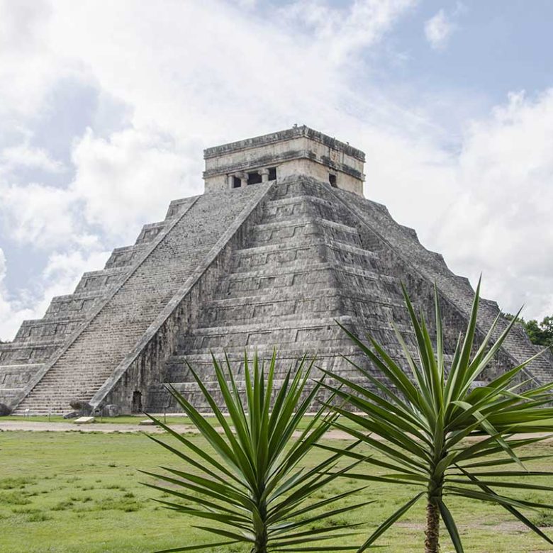 Chichen-Itza Chichen-Itza